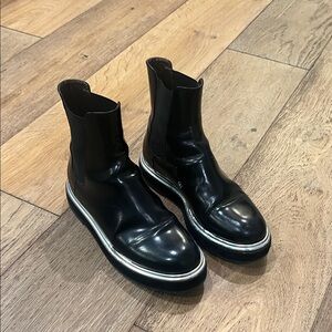 Stylish AGL Black and silver Leather WOMENS Boots